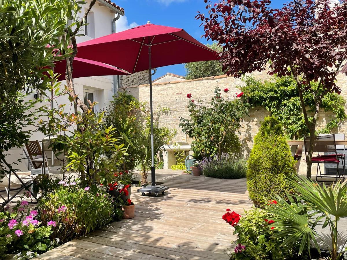 La Virginie Apartment ลา กัวเดอ-ซูร์-แมร์ ภายนอก รูปภาพ